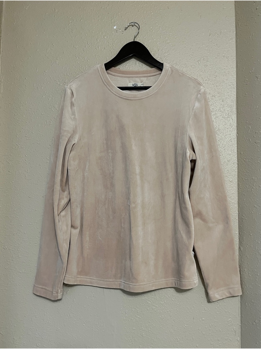 UGG Women's Long Sleeve Crewneck Velour Sweater - Light Beige Size M